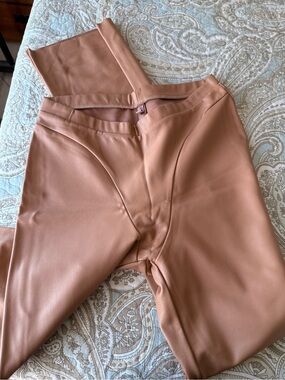 SKIMS Faux Leather High-Rise Leggings in Camel